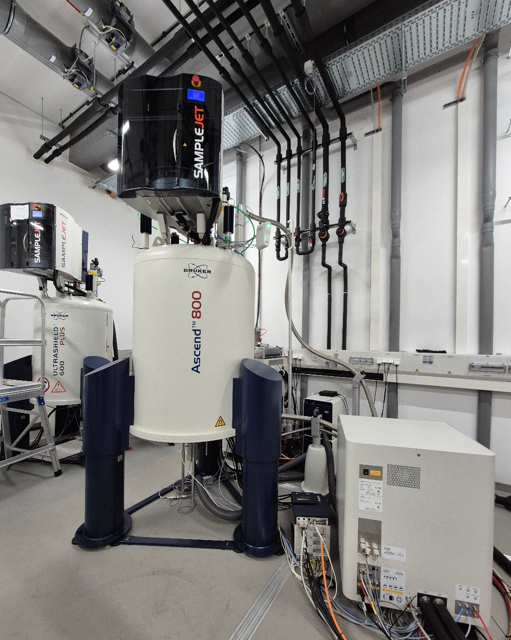 Bruker Avance Neo X 800 MHz with cryoprobe at Med Uni Graz